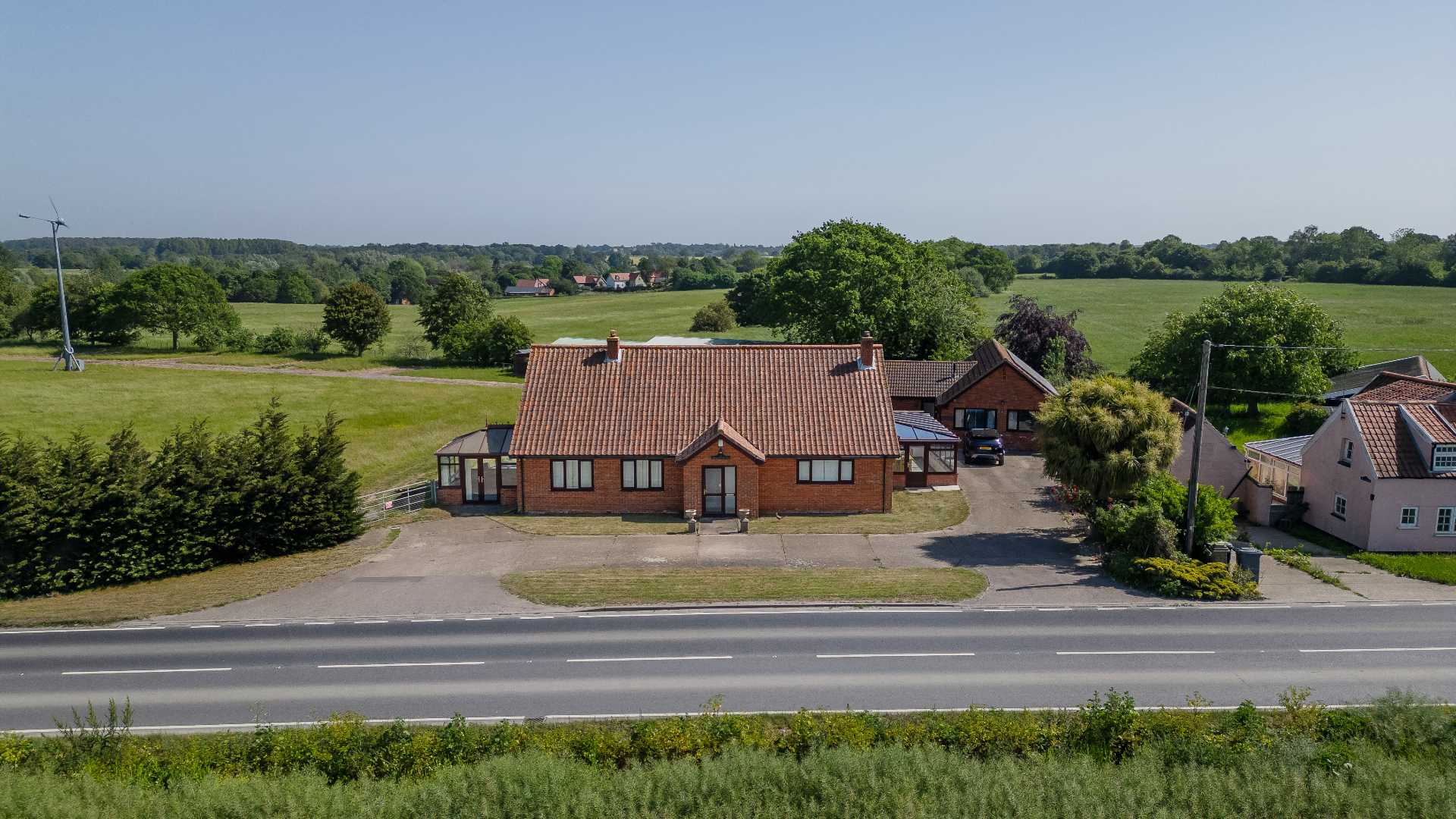 Spacious Contractor Hub Near Sizewell
